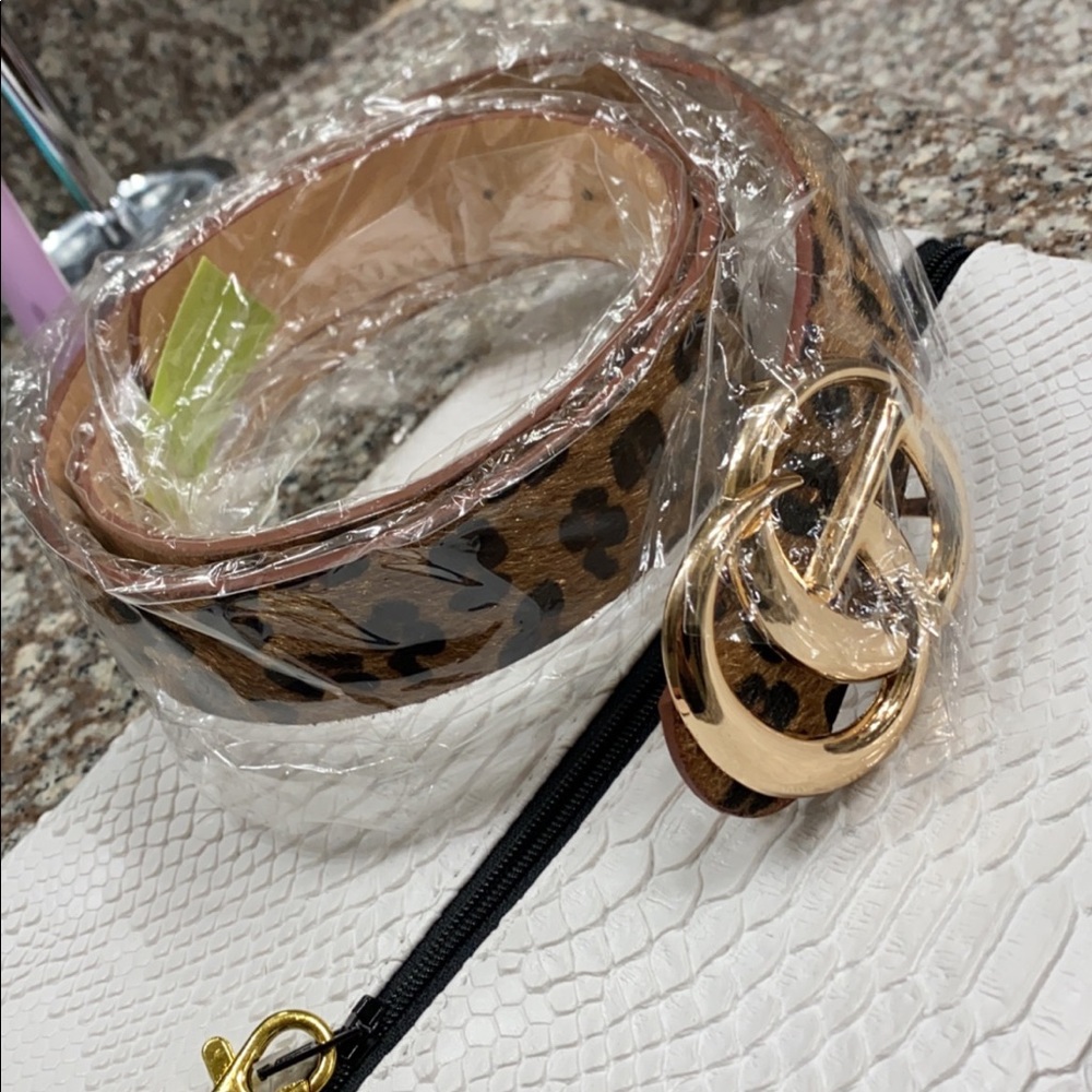 🛍 GIa Leopard belt 42” long